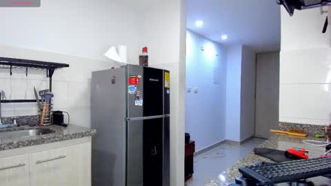 itis   S O F I A online show from 15, 2, 2025