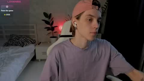 Snapshot of abslut chatting on 13, 6, 2026 Nick online show from 13, 6, 2026