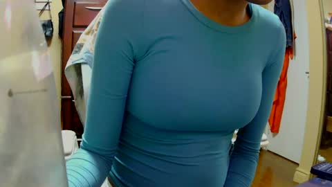 Snapshot of achocolatetwink chatting on 17, 5, 2026 ChocolateTwink online show from 17, 5, 2026