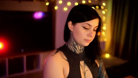 acid_pie online show from 24, 12, 2024