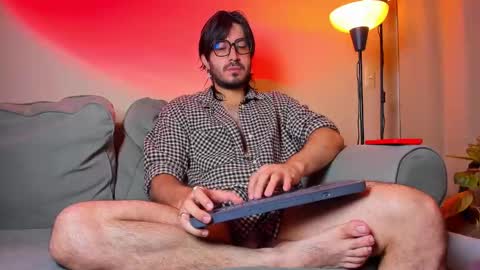 Snapshot of ackerman_eren_ chatting on 3, 10, 2025 R. online show from 3, 10, 2025