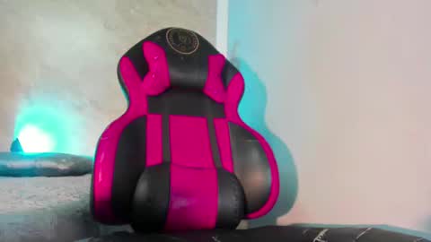 ada_brooke online show from 8, 1, 2025