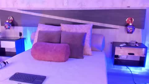 Snapshot of adaa_stone chatting on 18, 12, 2025 Adaa online show from 18, 12, 2025