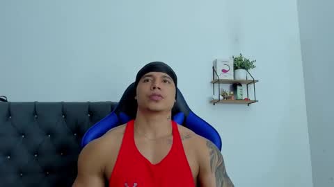 adam boss online show from 28, 11, 2025