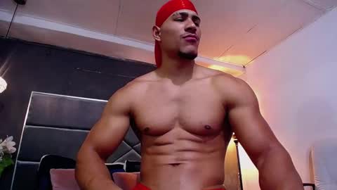 adam_fit19cm online show from 23, 10, 2025