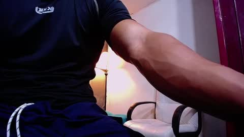 adam_fit19cm online show from 20, 11, 2025