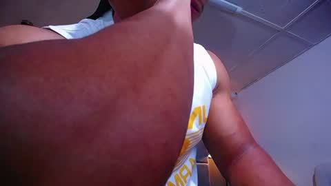 adam_fit19cm online show from 1, 7, 2026