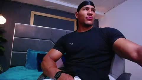 adam_fit19cm online show from 8, 7, 2026