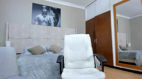 adam_piarse online show from 14, 10, 2025