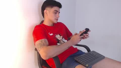 Snapshot of adama_soa chatting on 27, 10, 2025 Hello guys excuse my absence I will be absent for several days for health reasons I hope you understand thank you very much. online show from 27, 10, 2025