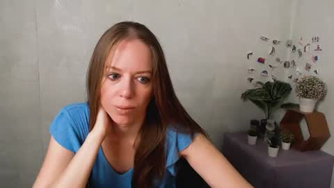 adamais_ online show from 18, 6, 2026