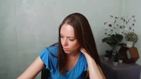 adamais_ online show from 18, 6, 2026