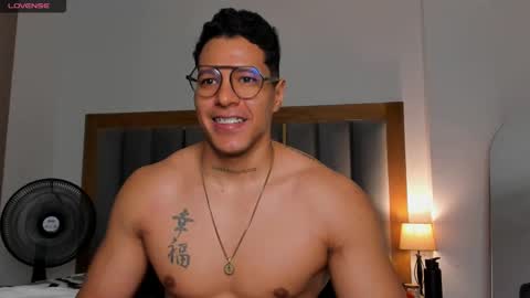 adambrocs1 online show from 6, 3, 2025