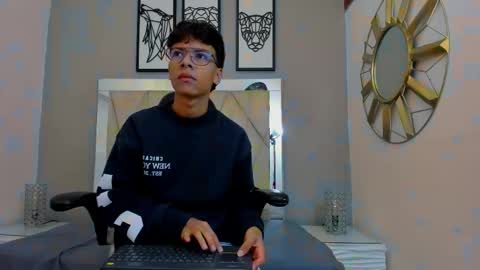 Adams Bobby online show from 20, 11, 2025