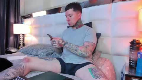 Snapshot of adamtatts chatting on 24, 10, 2025 Adam online show from 24, 10, 2025