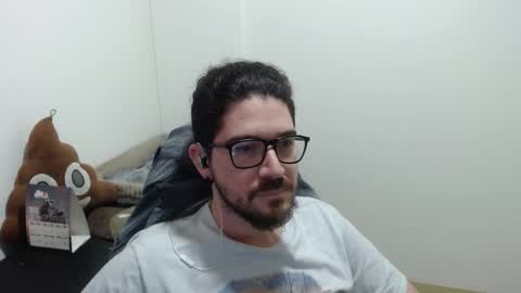 Snapshot of adamussutekh chatting on 19, 12, 2025 Adam online show from 19, 12, 2025