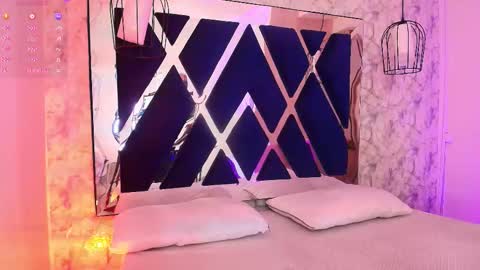 Snapshot of adara_evanss chatting on 14, 11, 2025 Adara online show from 14, 11, 2025