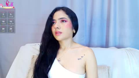  Adara Johnson  online show from 19, 11, 2025