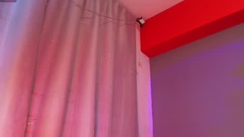  Adara Johnson  online show from 19, 4, 2026