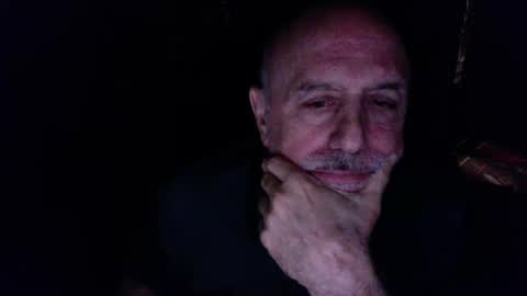 Snapshot of add_me_2 chatting on 18, 11, 2025 add_me_2 online show from 18, 11, 2025