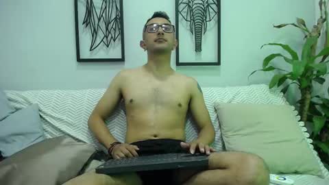 Snapshot of addam_hunter chatting on 8, 11, 2025 addam_hunter online show from 8, 11, 2025