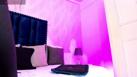 NIcolle online show from 21, 6, 2026