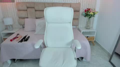 Addy Jones online show from 3, 12, 2024