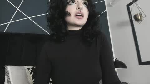 Ade  online show from 18, 2, 2025