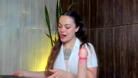 ADELAIN online show from 15, 4, 2026