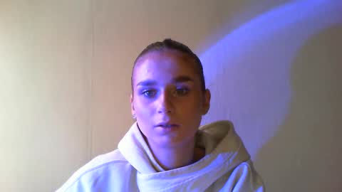 Adele Amore online show from 7, 2, 2025