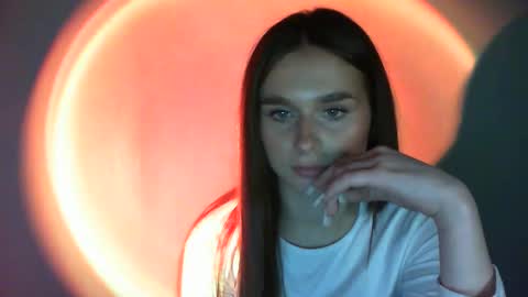 Adele Amore online show from 11, 2, 2025