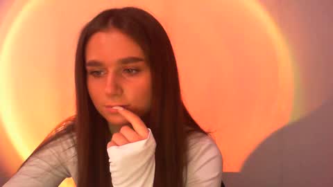 Adele Amore online show from 14, 2, 2025