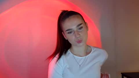 Adele Amore online show from 2, 3, 2025