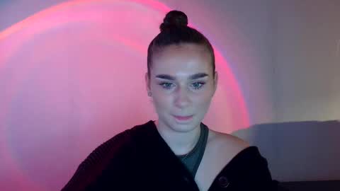 Adele Amore online show from 4, 3, 2025