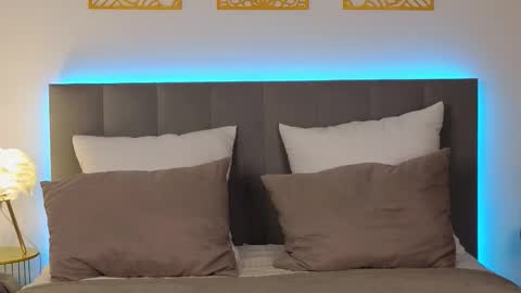 Snapshot of adele_armas chatting on 12, 11, 2025 Adele online show from 12, 11, 2025