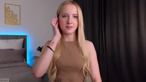 Snapshot of adele_armas chatting on 16, 11, 2025 Adele online show from 16, 11, 2025