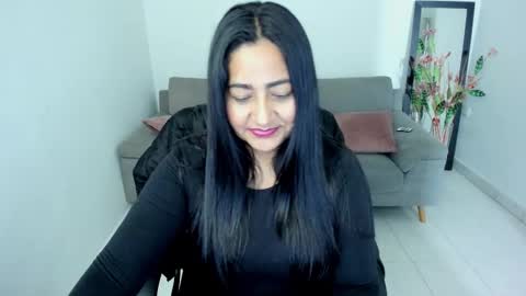 Carolina online show from 17, 10, 2025