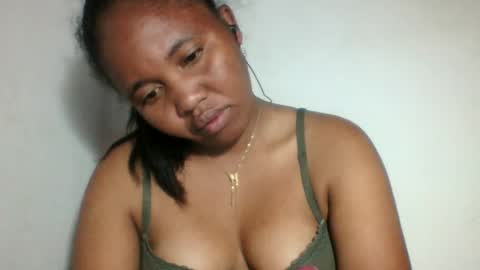Snapshot of adelealy chatting on 19, 7, 2026 adelealy online show from 19, 7, 2026