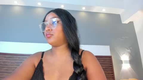 Snapshot of adelehottman chatting on 4, 10, 2025 Adele online show from 4, 10, 2025