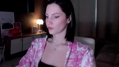 Snapshot of adeleshinem chatting on 21, 11, 2025 Adele Shine online show from 21, 11, 2025