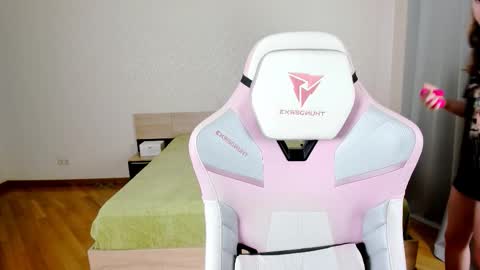 Adelina online show from 13, 9, 2025