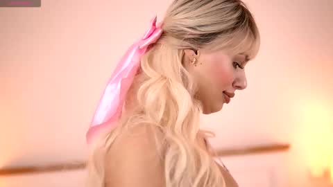 Snapshot of adelineking chatting on 2, 10, 2025 Ade online show from 2, 10, 2025