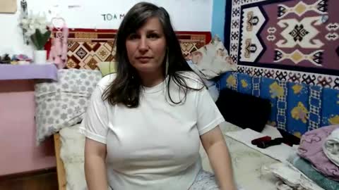 adelinemilf online show from 17, 5, 2026