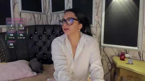 adelinemoretti online show from 19, 11, 2025