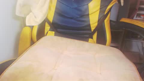 Snapshot of adellahuge22 chatting on 6, 1, 2026 Adellahuge05 online show from 6, 1, 2026