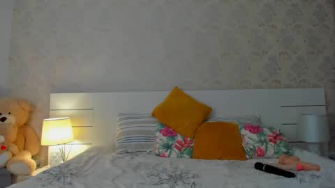 Snapshot of adellegirl chatting on 19, 2, 2025 adellegirl online show from 19, 2, 2025