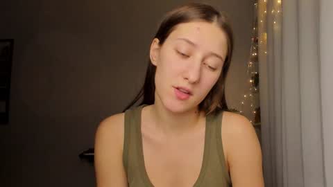 Snapshot of adellqueen chatting on 1, 12, 2024 Adell online show from 1, 12, 2024