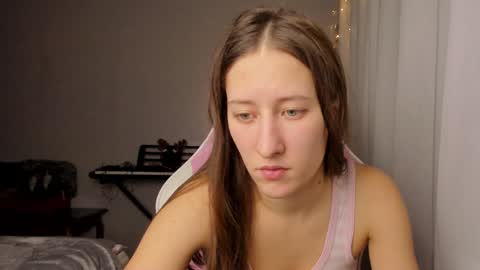 Snapshot of adellqueen chatting on 28, 12, 2024 Adell online show from 28, 12, 2024