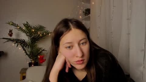 Snapshot of adellqueen chatting on 8, 2, 2025 Adell online show from 8, 2, 2025