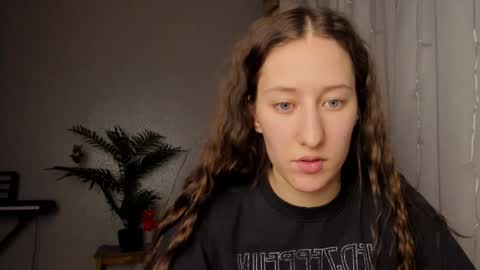 Snapshot of adellqueen chatting on 19, 2, 2025 Adell online show from 19, 2, 2025